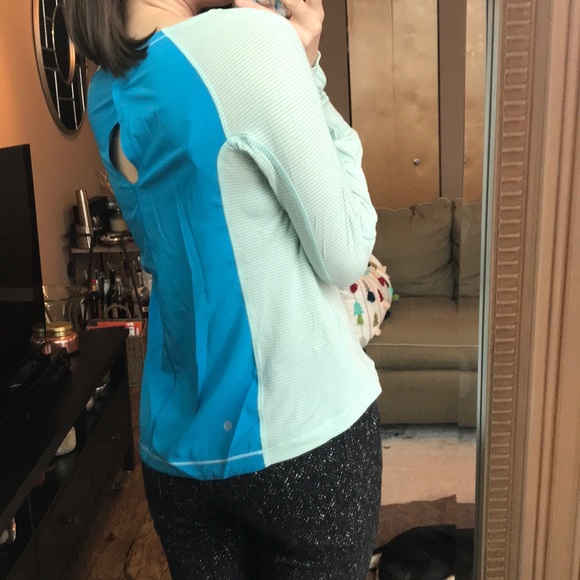 Lululemon long sleeve warm up - Picture 2 of 3